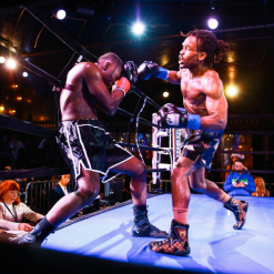 LR_BOXINGINSIDER-FIGHT-NIGHT-BEGUY-VS-DUKES-TRAPPFOTOS-12162023-2165