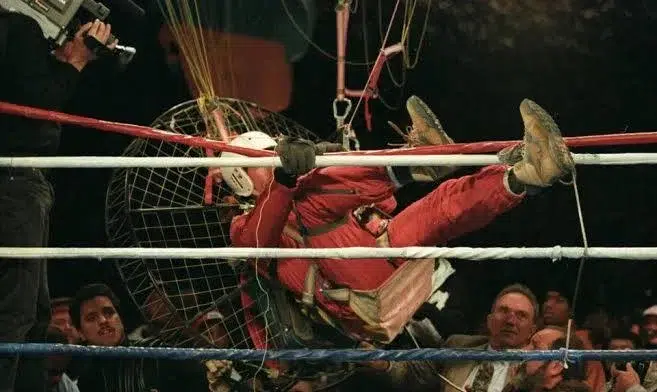 The 10 Biggest WTF Moments in Boxing History